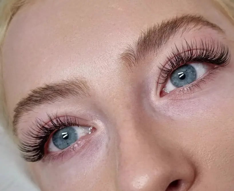 example of classic eyelash extensions