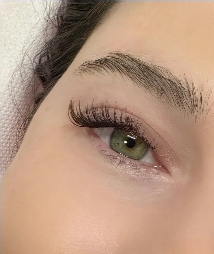 example of classic natural lashes