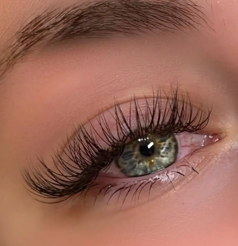 example of long classic lashes