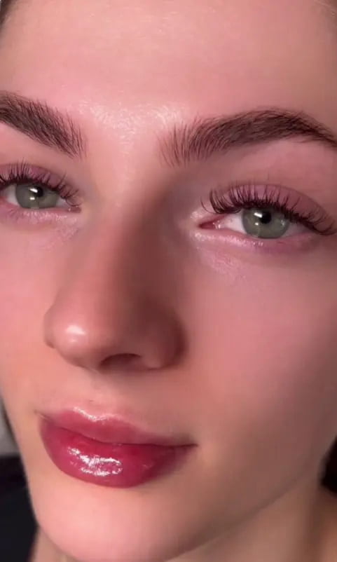 example of dark brown lashes