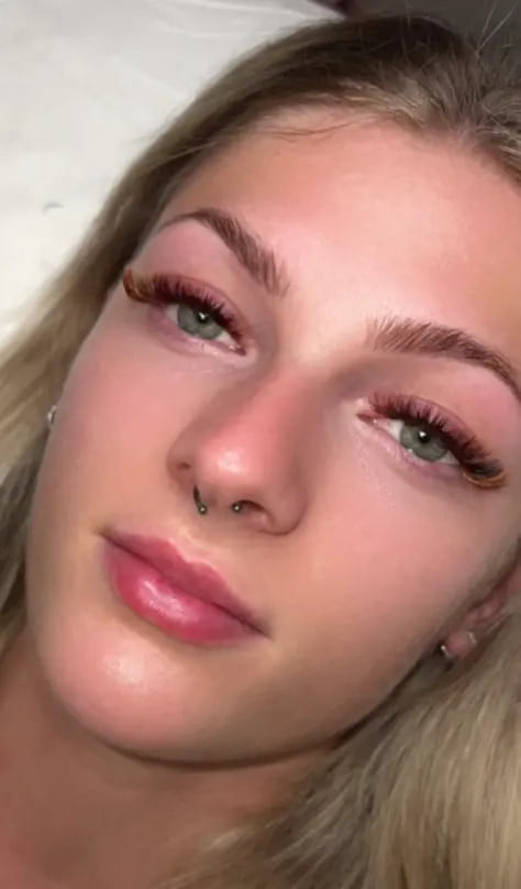 example of coloured eyelashes