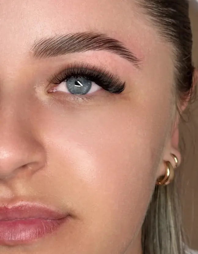 example of hybrid eyelash extensions near me