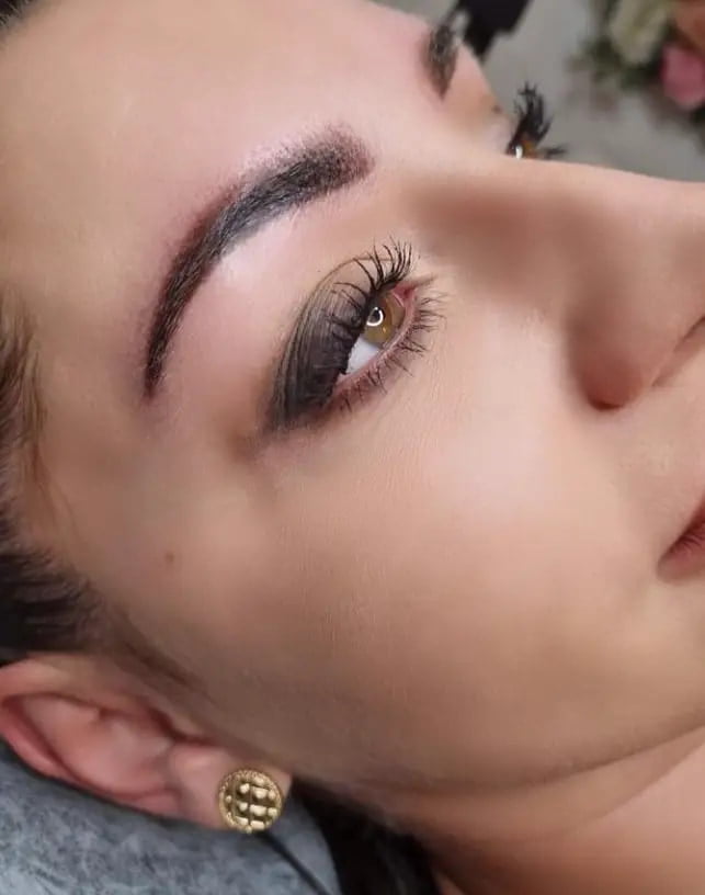 example of powder brows treatment