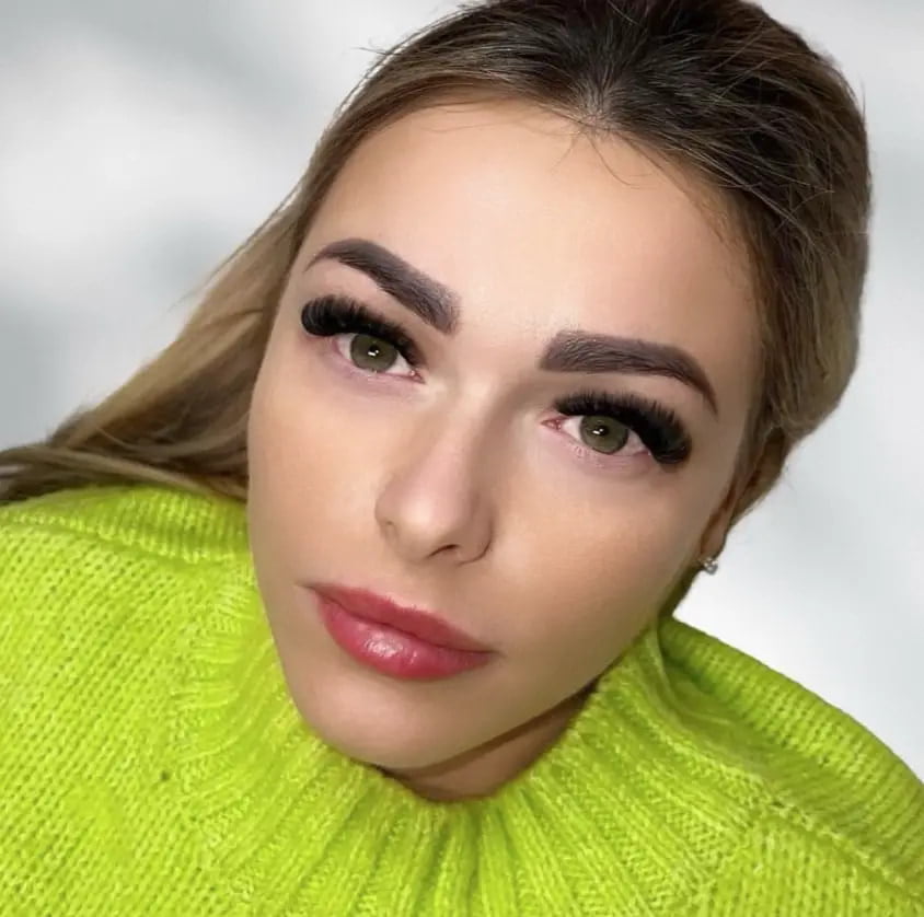 example of best hybrid lash extensions