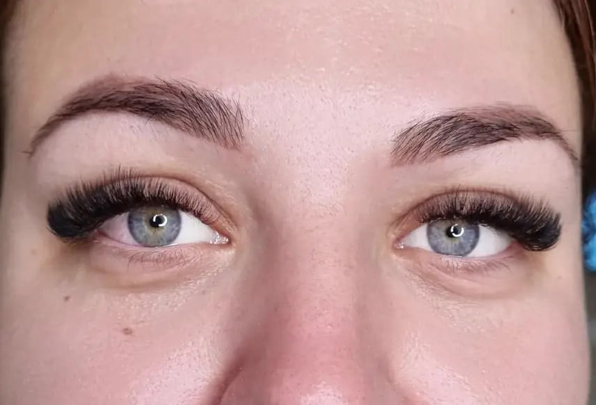 example of eyelash russian volume