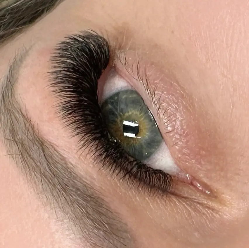 example of long russian lashes