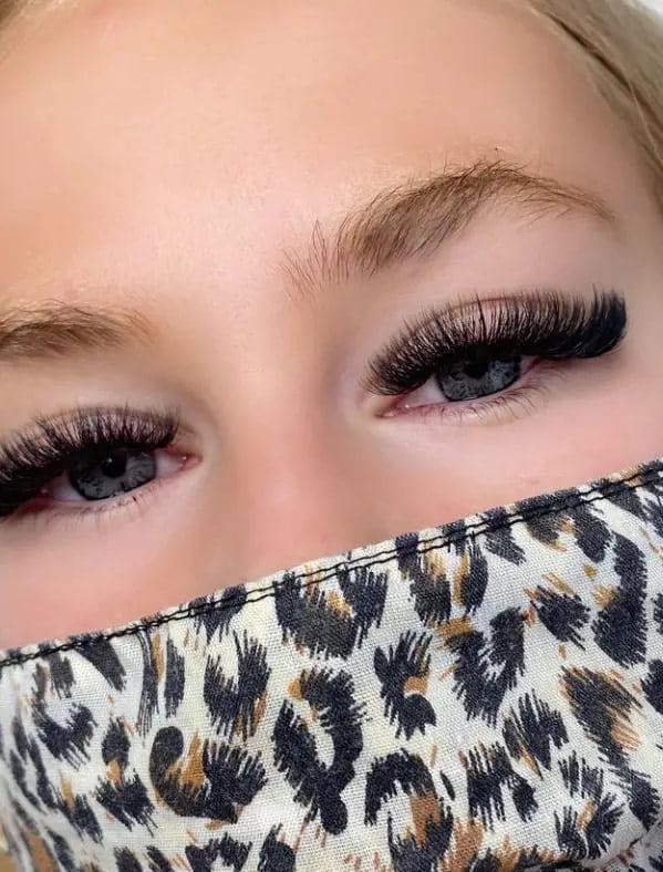 example of russian extensions lashes