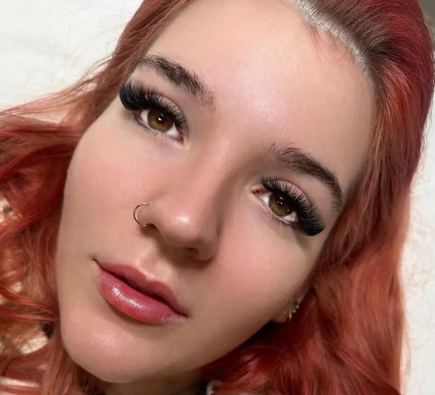 example of russian eyelash extensions