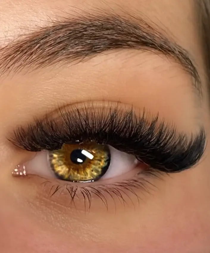 example of russian eyelash