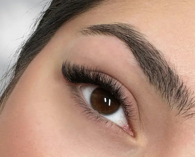 example of russian lashes natural