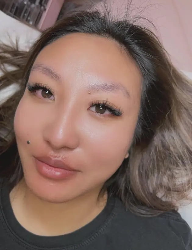 example of russian wispy volume lashes